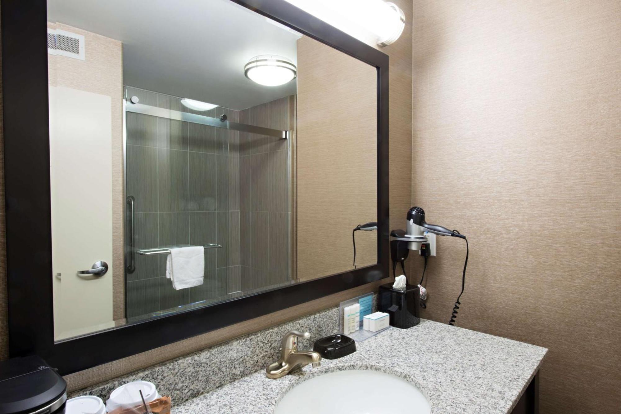 Hampton Inn Saskatoon South Exteriér fotografie